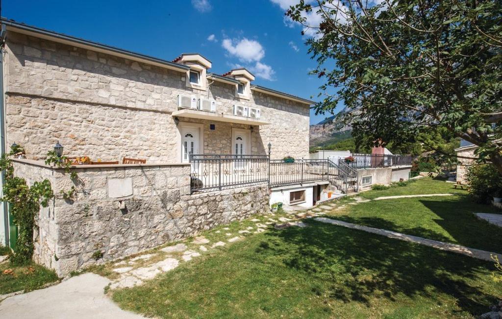 Vacation Apartments Feniks Tučepi Εξωτερικό φωτογραφία