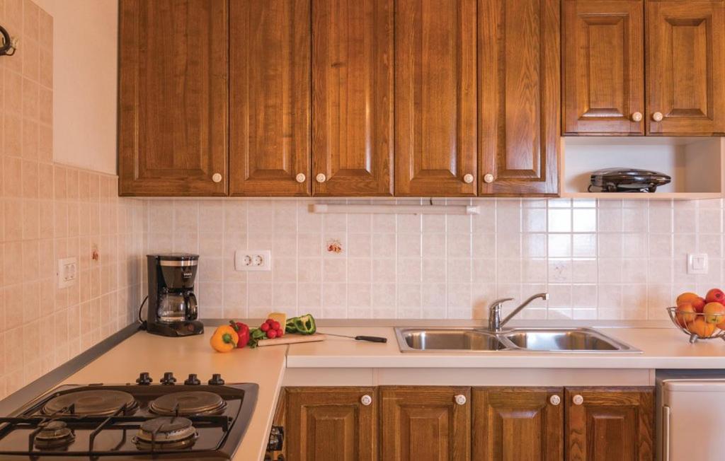 Vacation Apartments Feniks Tučepi Εξωτερικό φωτογραφία