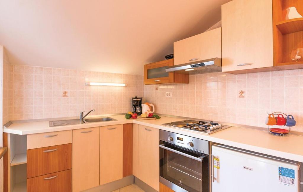 Vacation Apartments Feniks Tučepi Εξωτερικό φωτογραφία