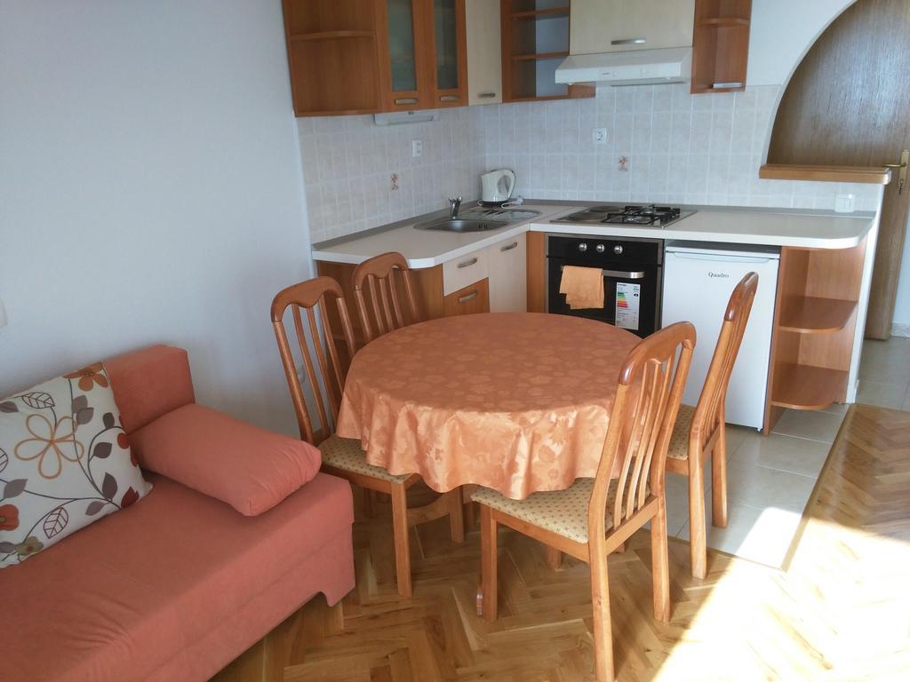 Vacation Apartments Feniks Tučepi Εξωτερικό φωτογραφία