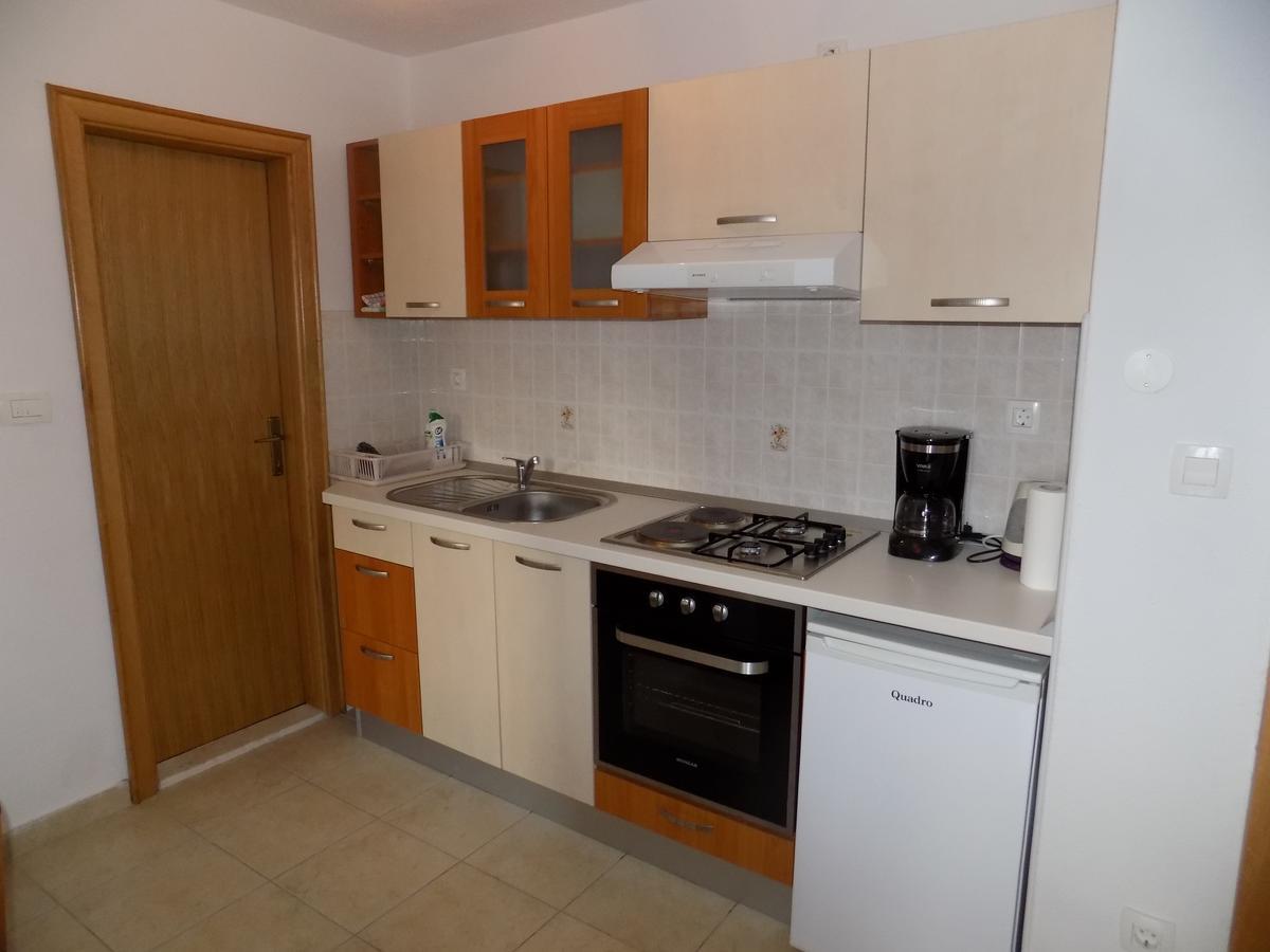 Vacation Apartments Feniks Tučepi Εξωτερικό φωτογραφία